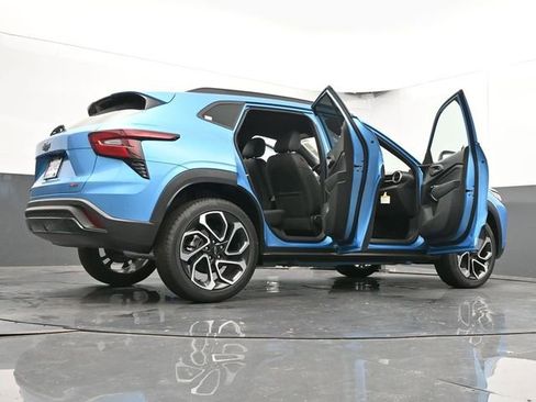 New 2026 Chevrolet Trax RS w/ Driver Confidence Package image 71