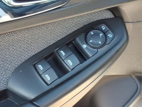 Used 2023 Chevrolet TrailBlazer LS FWD image 14