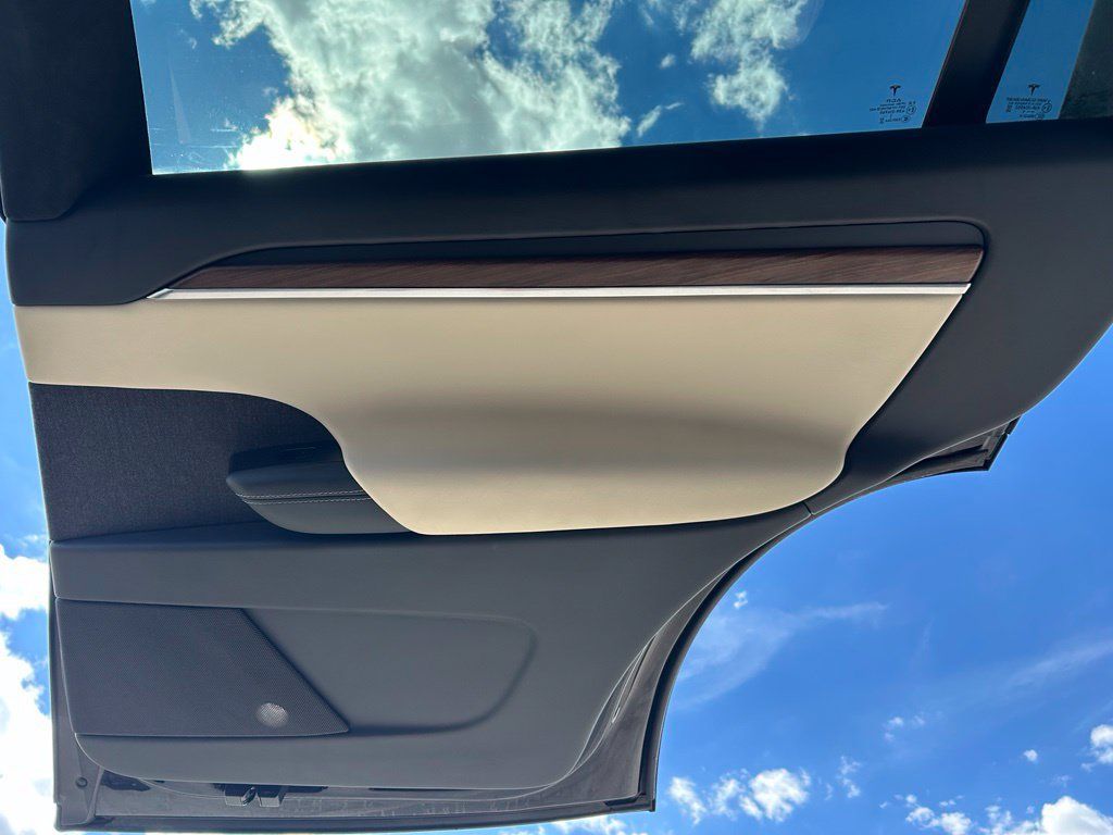 Used 2022 Tesla Model X AWD/4WD image 26