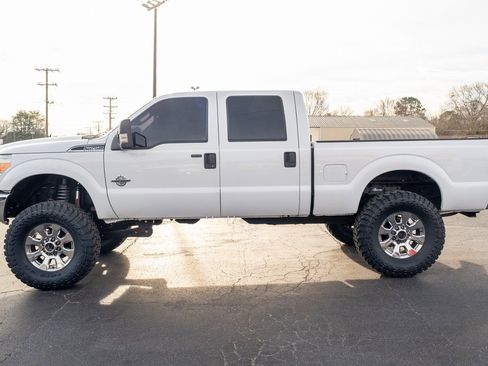 Used 2013 Ford F250 XLT w/ XLT Interior Pkg image 4