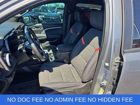 Used 2025 Chevrolet Colorado Z71 AWD/4WD image 11