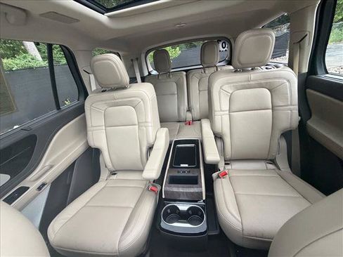 Used 2020 Lincoln Aviator Reserve w/ Equipment Group 202A AWD/4WD image 38