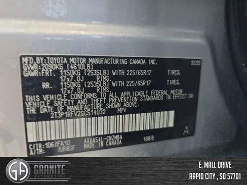 Used 2025 Toyota RAV4 XLE image 30