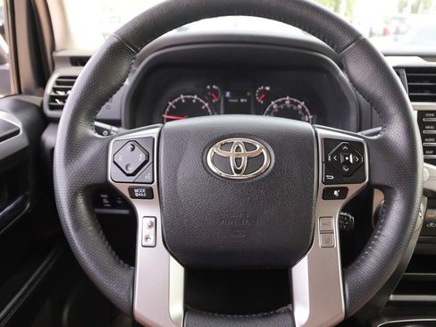 Certified 2022 Toyota 4Runner SR5 Premium w/ Moonroof Package AWD/4WD image 11