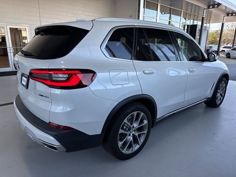 Used 2021 BMW X5 sDrive40i w/ Convenience Package image 11