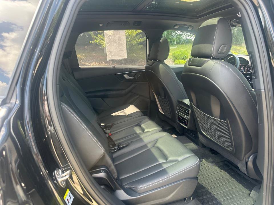 Certified 2025 Audi Q7 2.0T Premium Plus AWD/4WD image 29