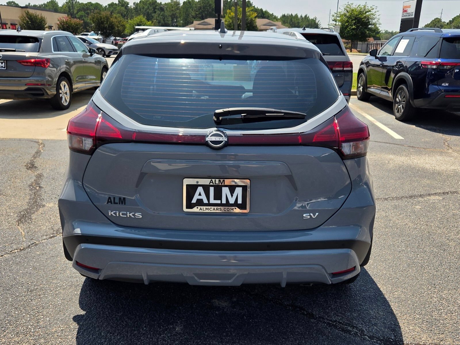 Used 2024 Nissan Kicks SV FWD image 10
