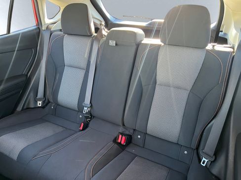 Used 2022 Subaru Crosstrek 2.0i Premium image 19