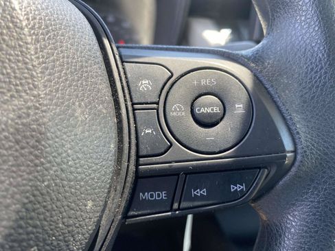Used 2024 Toyota Corolla LE FWD image 21