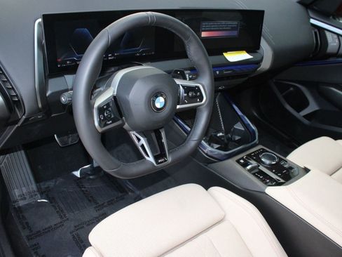 Used 2025 BMW X3 xDrive30i w/ Premium Package image 4