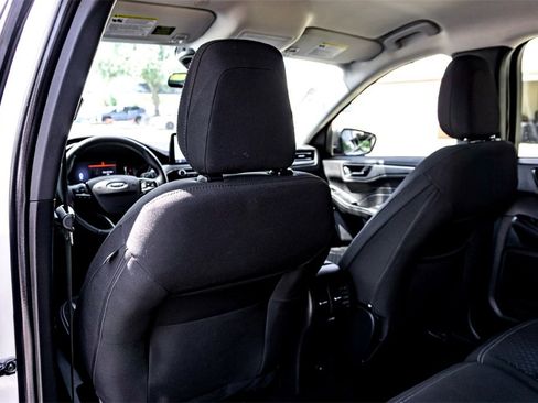 Used 2024 Ford Escape Active w/ Cold Weather Package image 28