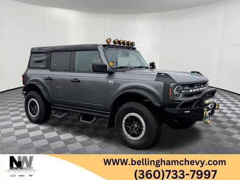 Used 2023 Ford Bronco Big Bend w/ Sasquatch Package image 1
