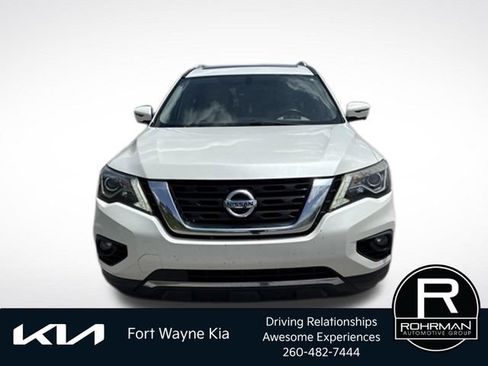 Used 2018 Nissan Pathfinder SL w/ SL Premium Package AWD/4WD image 10