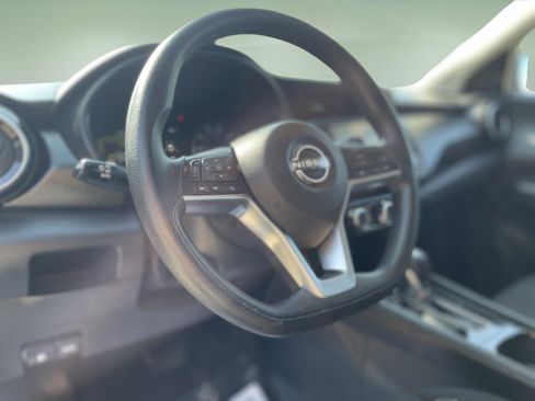 Used 2023 Nissan Kicks SV FWD image 15