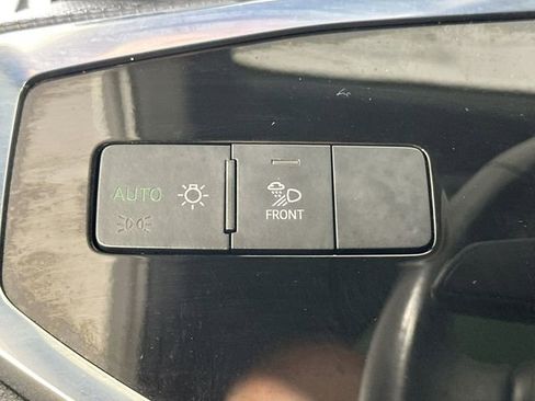 Used 2023 Audi Q3 2.0T Premium image 22