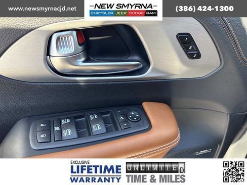 New 2026 Chrysler Pacifica Pinnacle image 22