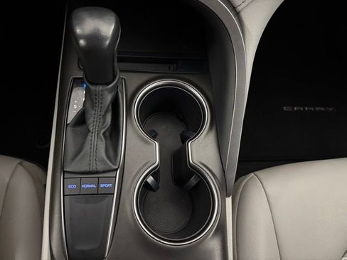 Used 2022 Toyota Camry SE image 20