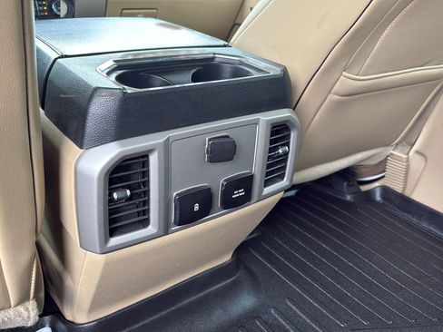 Used 2019 Ford F250 Lariat w/ Lariat Ultimate Package AWD/4WD image 25