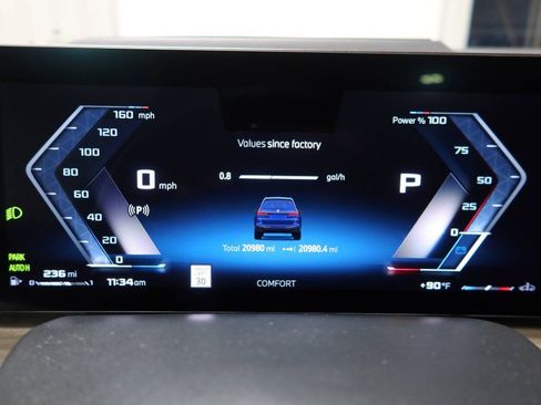 Used 2025 BMW X7 M60i AWD/4WD image 23