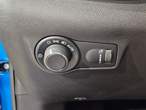 Used 2025 Jeep Compass Sport AWD/4WD image 25