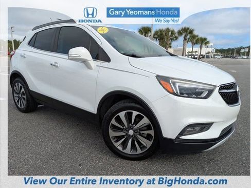 Used 2017 Buick Encore Essence image 4