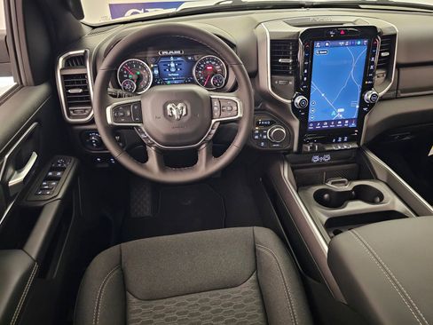 New 2026 RAM 1500 4x4 Crew Cab image 16