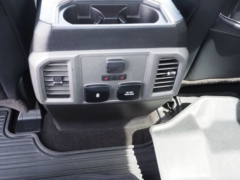 Used 2018 Ford F150 Raptor w/ Equipment Group 802A Luxury AWD/4WD image 17