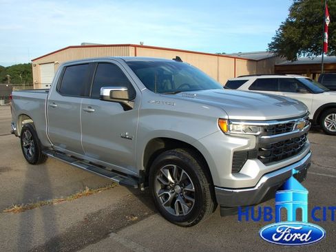 Used 2022 Chevrolet Silverado 1500 LT RWD image 7