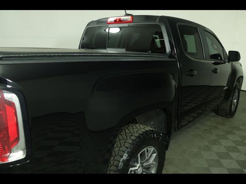 Used 2022 GMC Canyon AT4 image 18