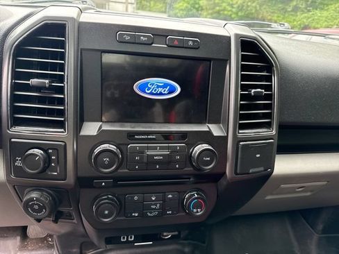 Used 2018 Ford F150 XLT w/ Equipment Group 301A Mid AWD/4WD image 20