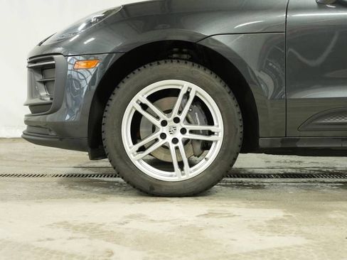Certified 2022 Porsche Macan AWD/4WD image 41