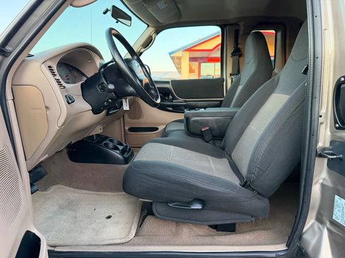 Used 2003 Ford Ranger XLT image 11