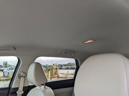 Certified 2025 Kia Sorento EX image 24