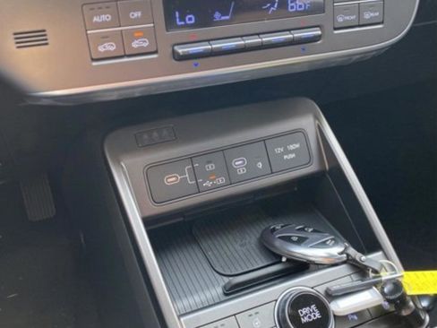 New 2026 Hyundai Kona Limited FWD image 23