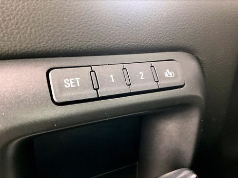 Used 2018 GMC Sierra 2500 Denali w/ Duramax Plus Package AWD/4WD image 34