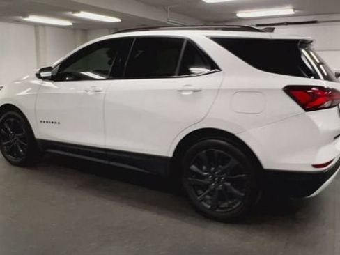Certified 2023 Chevrolet Equinox RS w/ RS Leather Package AWD/4WD image 6