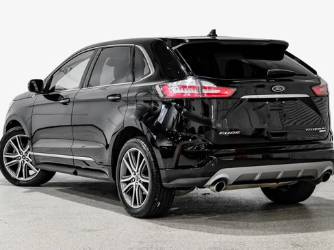 Used 2019 Ford Edge Titanium w/ Equipment Group 301A FWD image 8