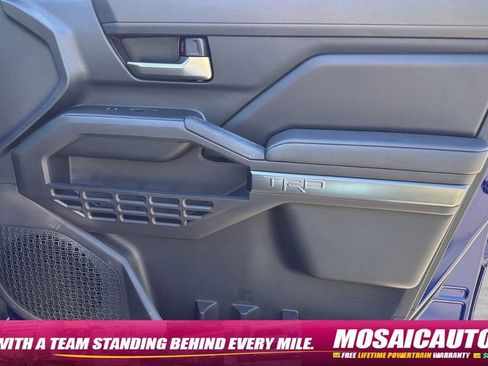 Used 2024 Toyota Tacoma TRD Sport AWD/4WD image 9