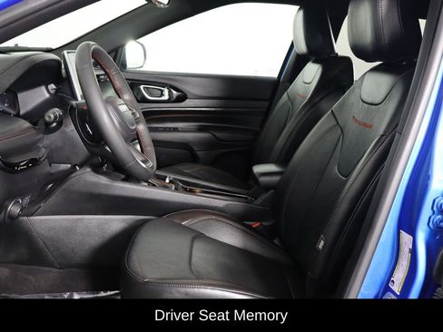 Used 2023 Jeep Compass Trailhawk w/ Trailhawk Elite Group image 16