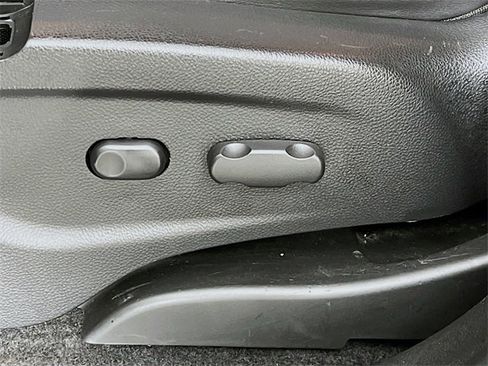 Used 2019 Buick Encore Preferred image 11