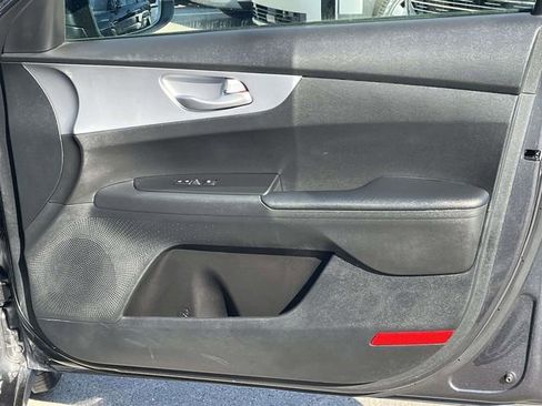 Used 2022 Kia Forte LXS image 24