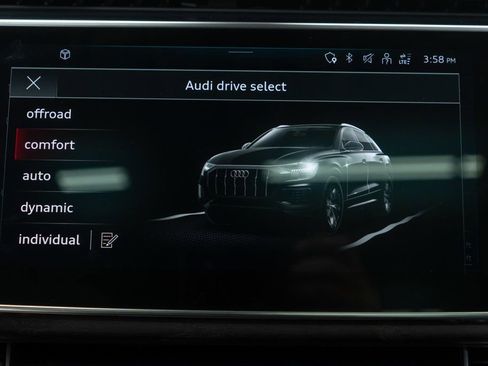 Used 2023 Audi Q8 Premium Plus w/ Premium Plus Package image 29