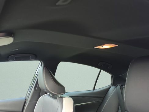 Used 2025 Toyota Camry SE image 17