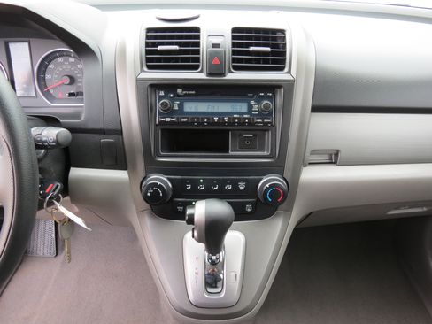 Used 2010 Honda CR-V LX image 9