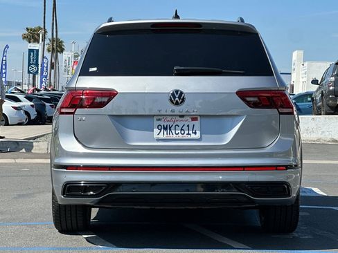 Certified 2024 Volkswagen Tiguan SE R-Line FWD image 5