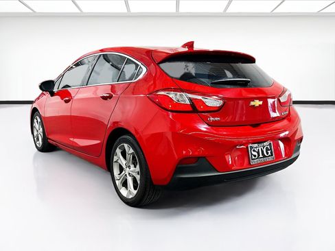 Used 2017 Chevrolet Cruze Premier FWD image 6