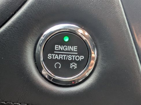 Used 2018 Ford Explorer Platinum AWD/4WD image 22