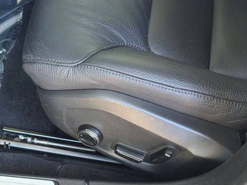 Used 2025 Volvo V60 B5 Cross Country Plus image 23