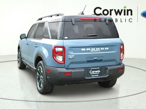 Used 2025 Ford Bronco Sport Outer Banks w/ Outer Banks Tech Package+ AWD/4WD image 6