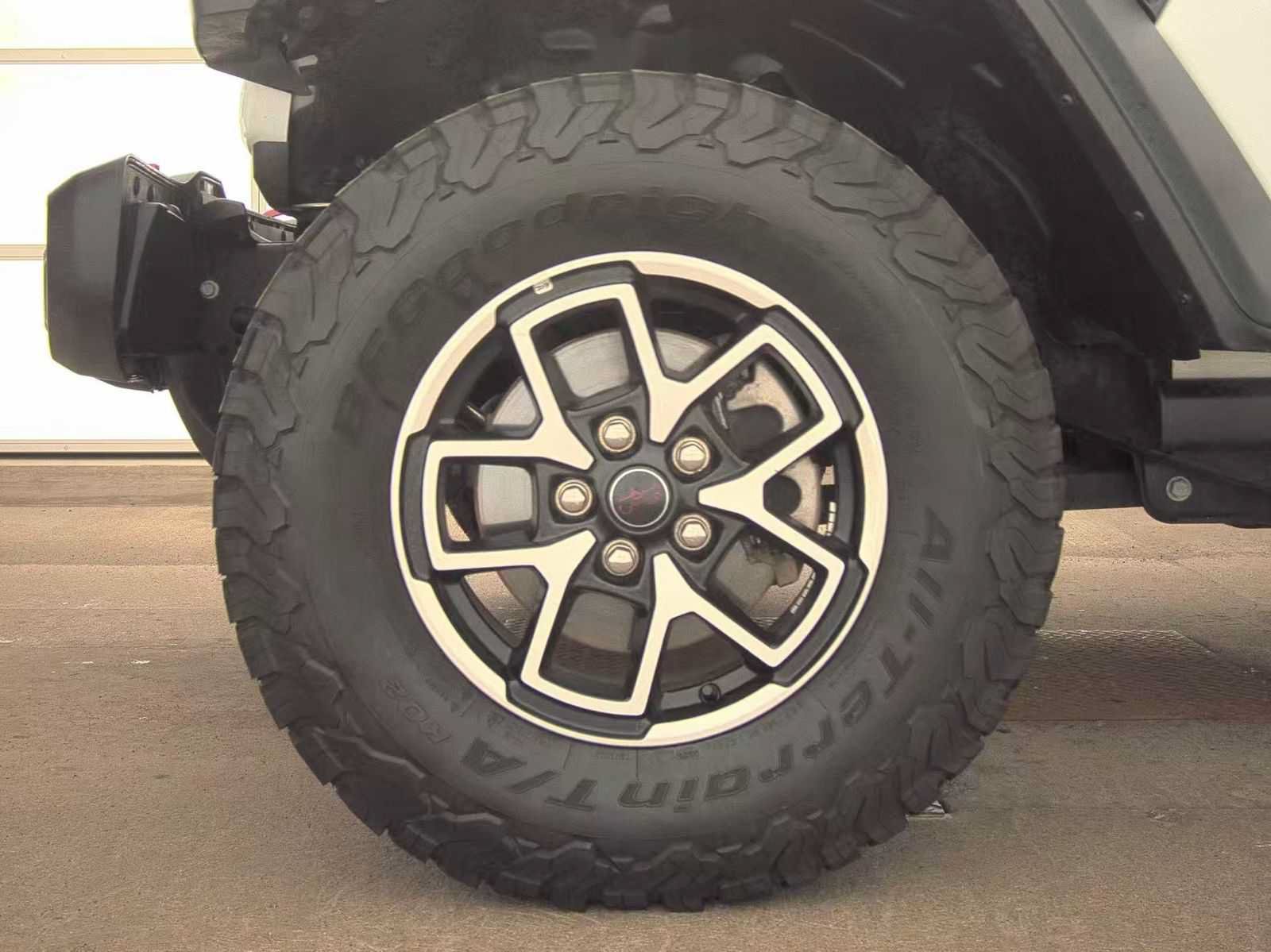 Used 2026 Jeep Wrangler Unlimited Rubicon AWD/4WD image 11